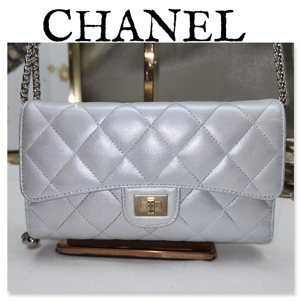 CHANEL Timeless/Classique Matelasse Lambskin Leather Single Flap Wallet With COA